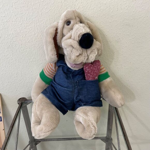 Vintage 1981 Ganz  WRINKLES Plush Puppet Dog w outfit & name tag - Picture 1 of 7